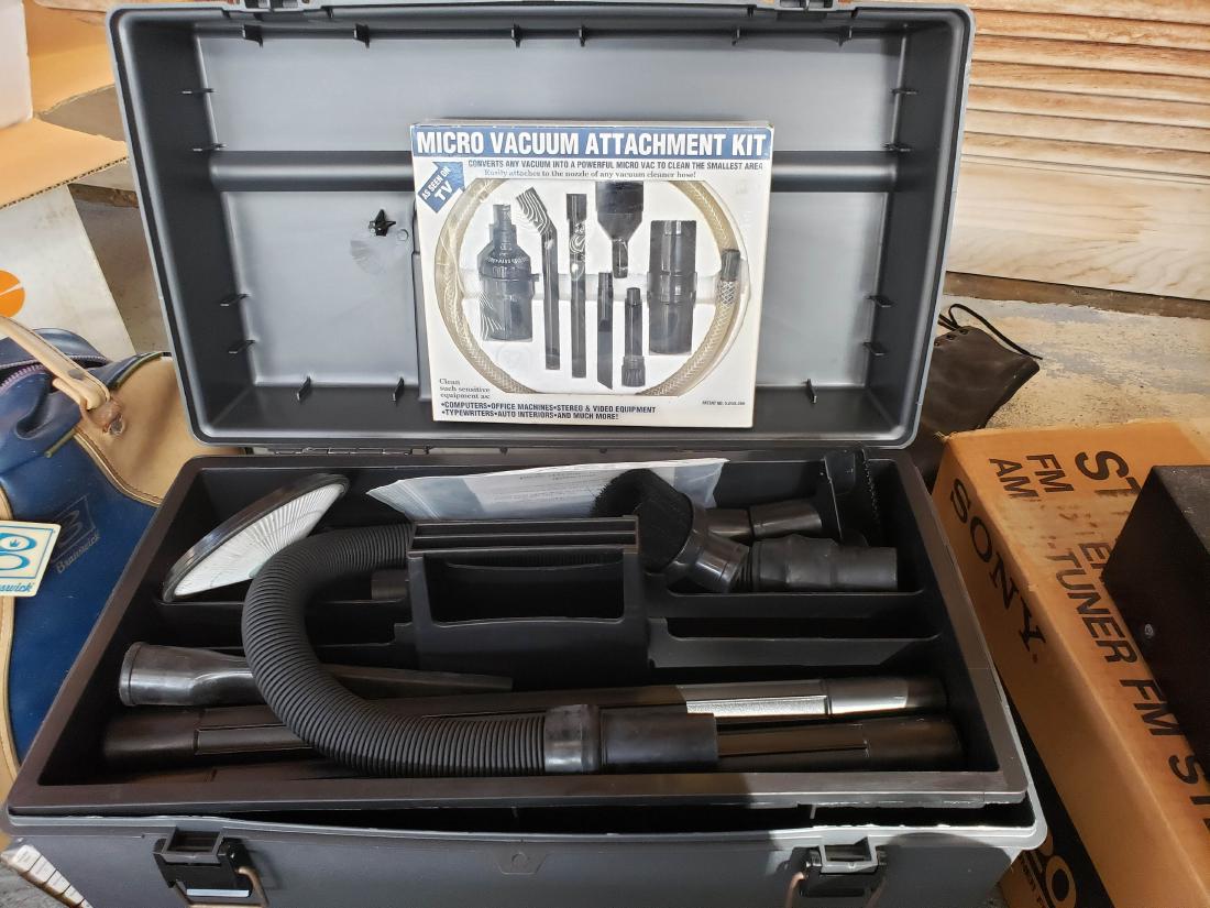 METRO DATAVAC/3 PRO VACUUM FOR ELECTRONIC EQUIPMENT (1 of 3)