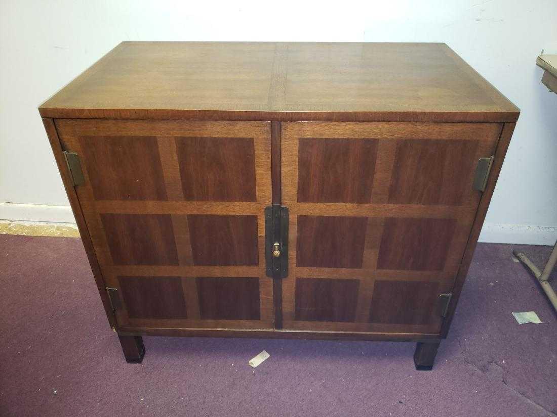 BEAUTIFUL WOOD DESIGN TELEVISION TV STAND, CLASSY !! (1 of 8)