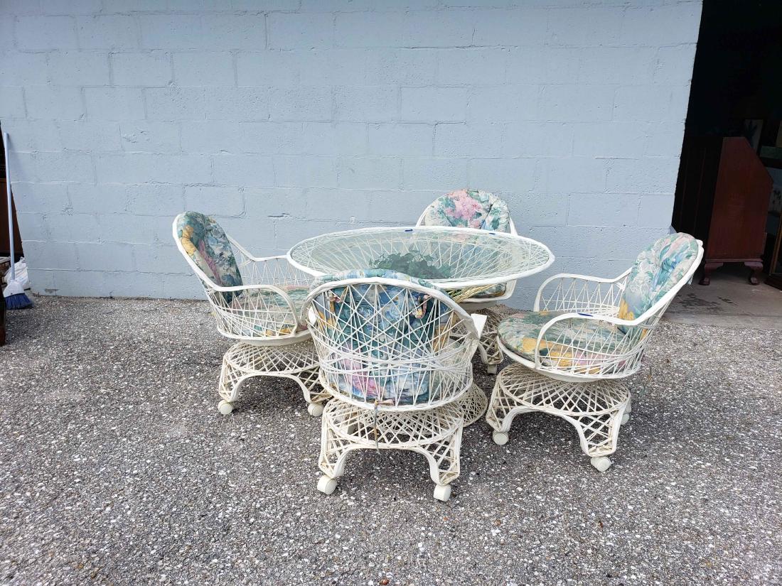1960s RUSSELL WOODARD SPUN FIBERGLAS DINING PATIO SET (1 of 7)
