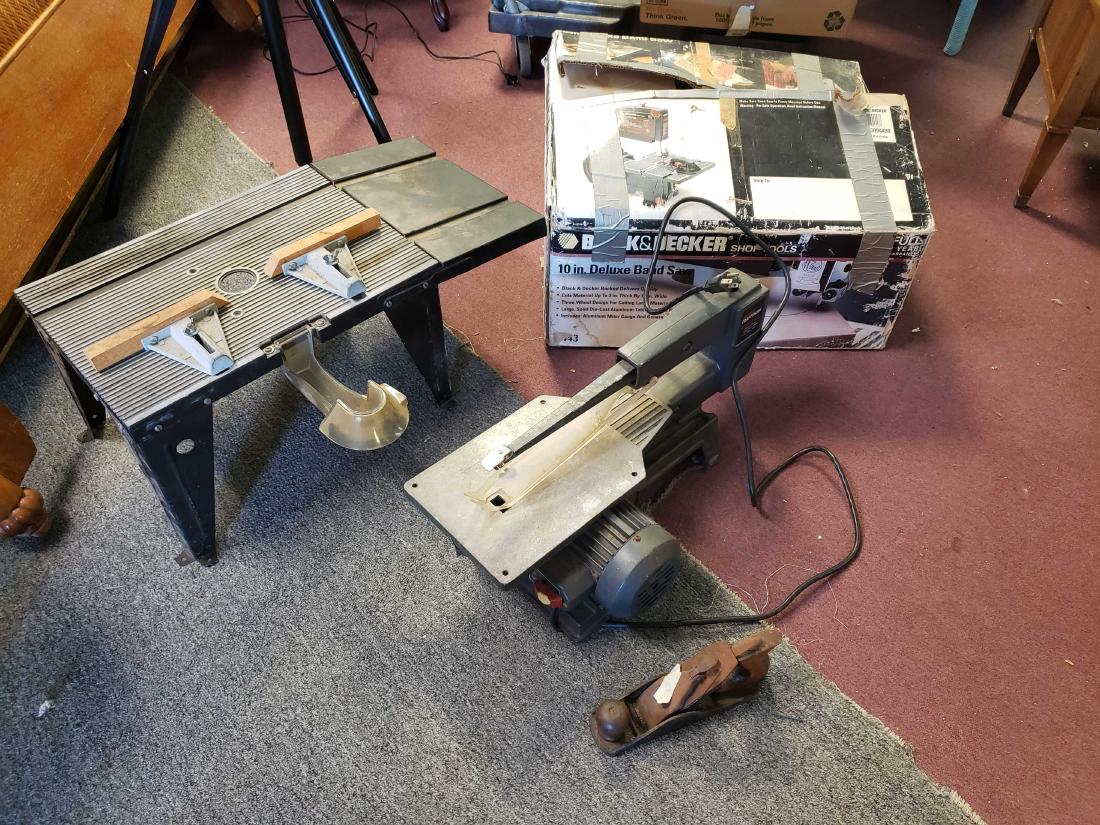 BLACK and DECKER BAND SAW, SEARS SCROLL SAW, WOOD PLANE (1 of 7)