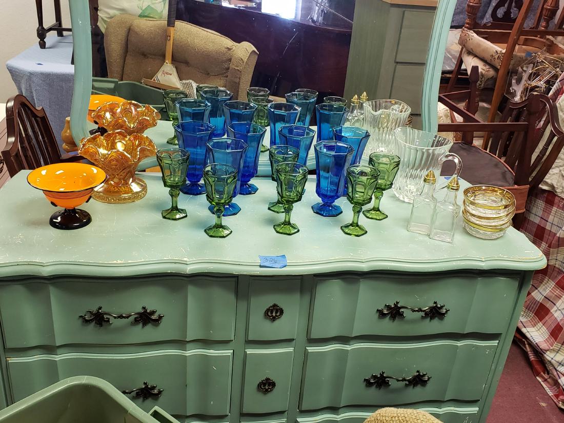 MIXED LOT GLASSWARE, CARNIVAL, BLUE, GREEN (1 of 8)