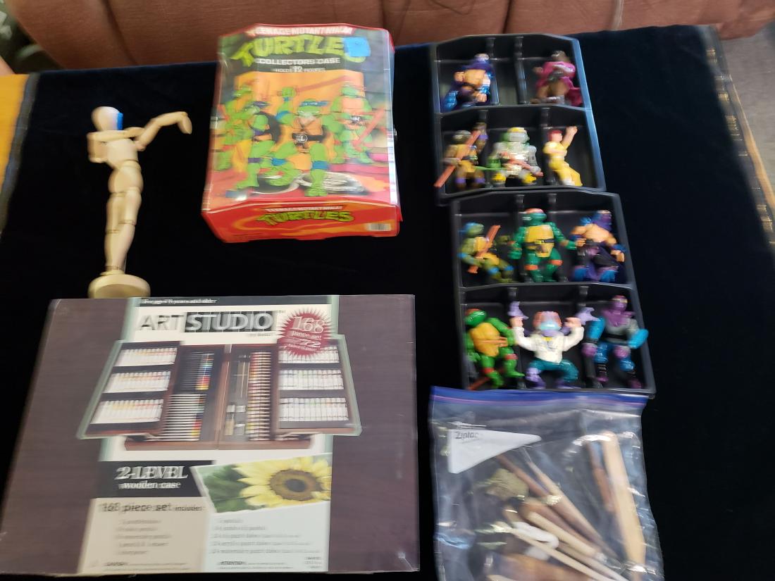 KID'S LOT - NEW ARTIST SUPPLIES & MUTANT NINJA TURTLES (1 of 7)