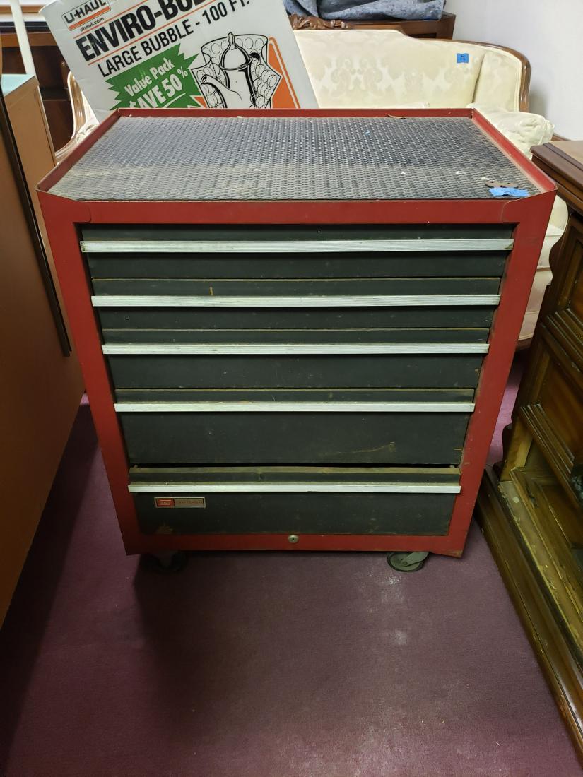 SEARS CRAFTSMAN RED METAL LOCKING TOOLBOX (1 of 13)