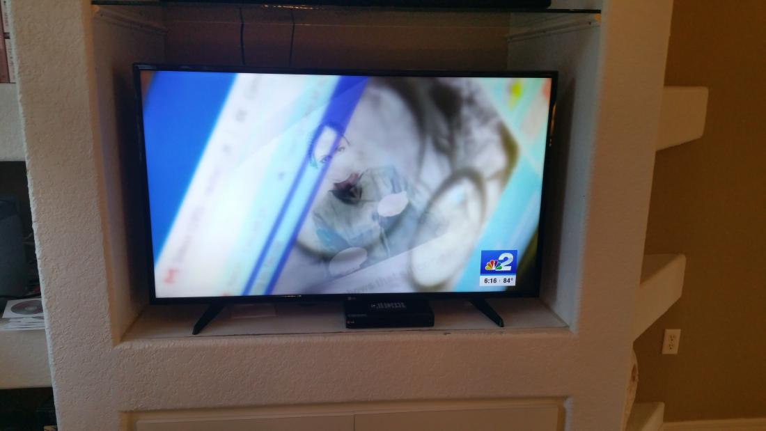 49" LG 4k TV, Soundbar & DVD Player (1 of 7)