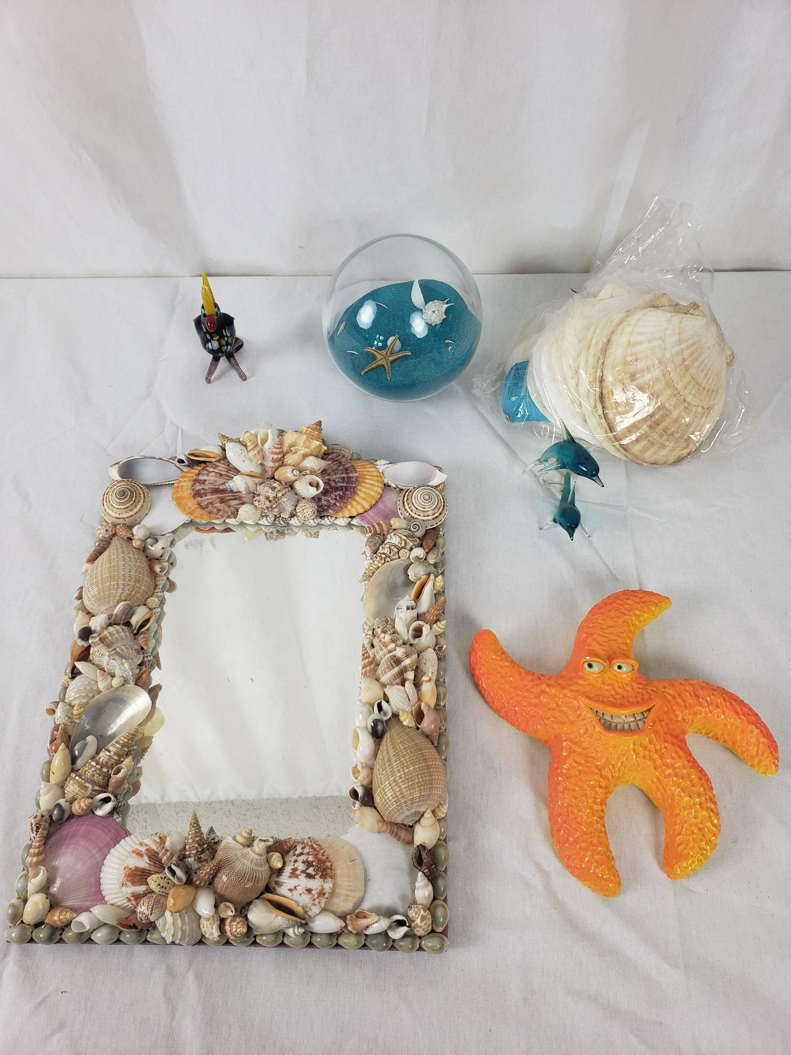 Seashell Home Decor Lot: Seashell Home Decor Lot, in good condition.