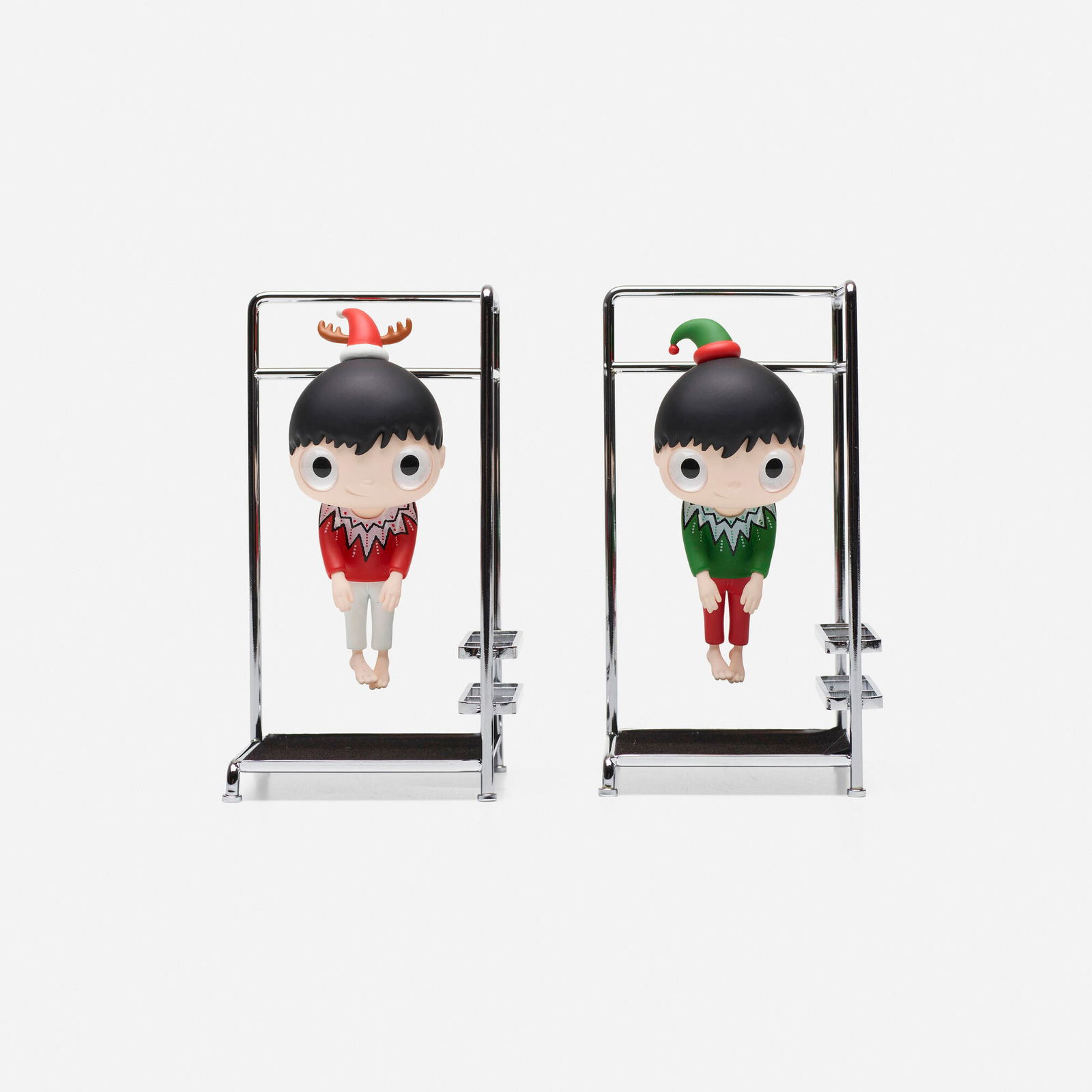 Javier Calleja, Little Maurizio Xmas Edition set (Red Santa Claus and Green Xmas Elf) (1 of 4)