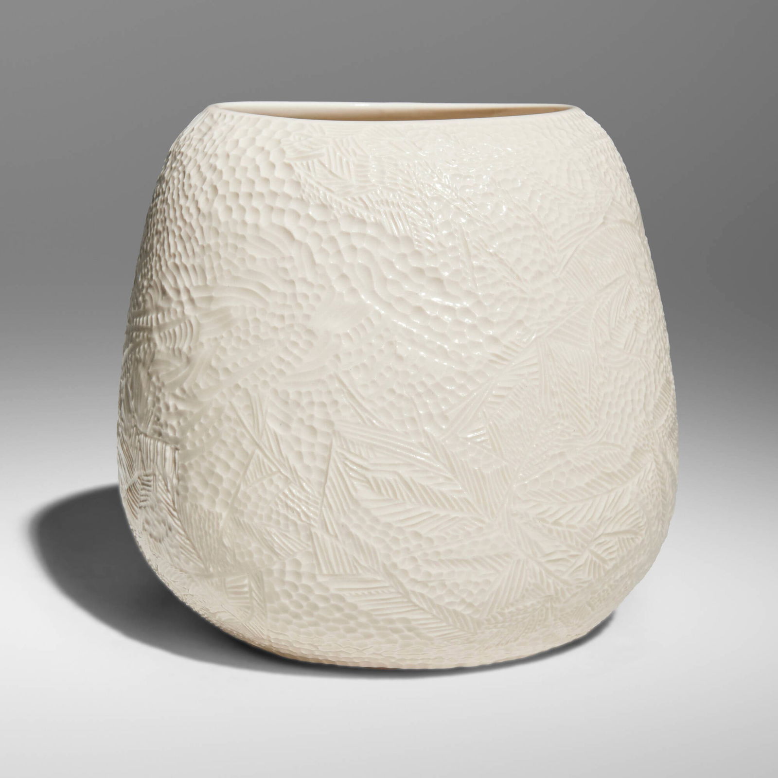 Shio Kusaka, (freestyle 11): Shio Kusaka (freestyle 11) 2010glazed porcelain 7.25 h x 7.5 dia in (18 x 19 cm) Artist's chopmark to underside. Provenance: Anton Kern Gallery, New York | Acquired fro