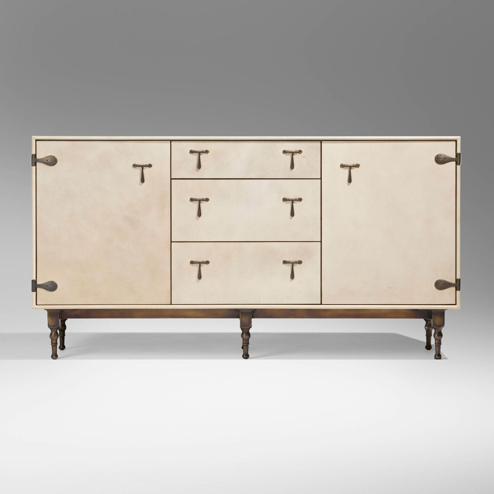 Tyler Hays, Captain's cabinet (1 of 7)