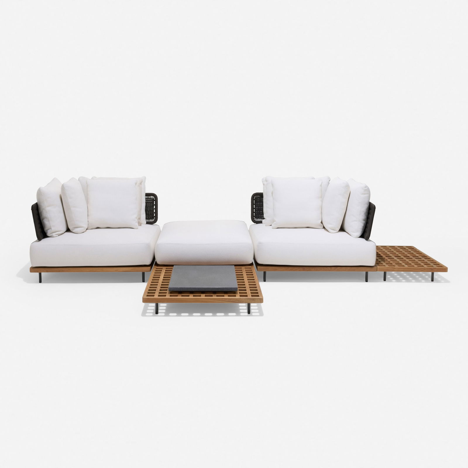 Marcio Kogan, Quadrado modular outdoor patio set (1 of 5)