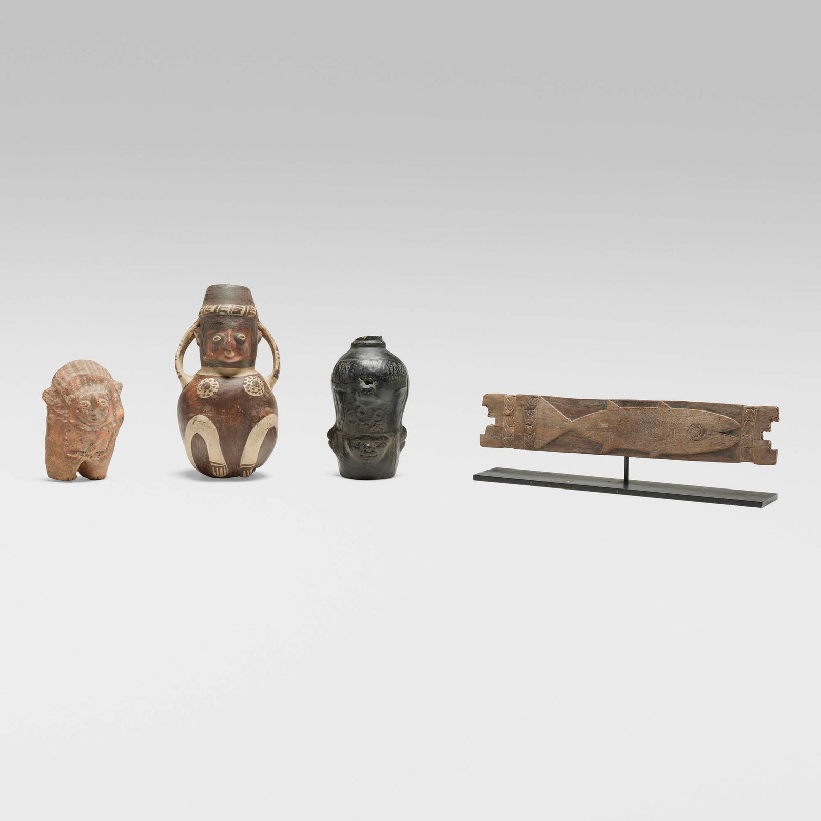 Chimu and Chancay, Collection of four objects (1 of 3)
