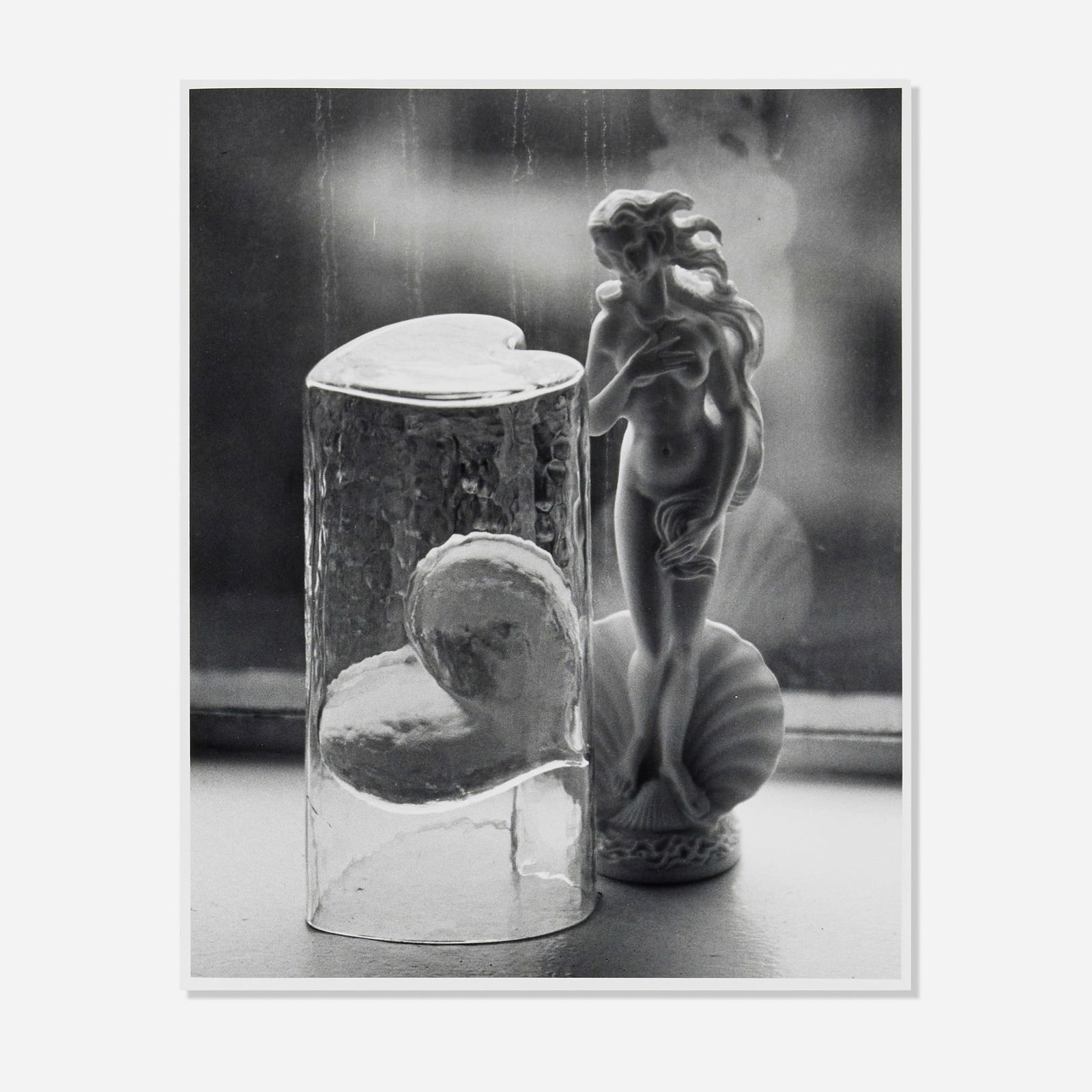 Andre Kertesz, Venus, New York: Andre Kertesz Venus, New York 1978 / printed c. 1980gelatin silver print image: 9.625 h x 7.75 w in (24 x 20 cm) sheet: 9.875 h x 8 w in (25 x 20 cm) Signed and dated to verso 'A. Kertesz 1