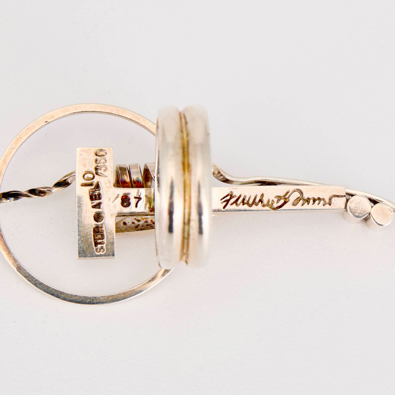 Fletcher Benton, Abstract ring - 4