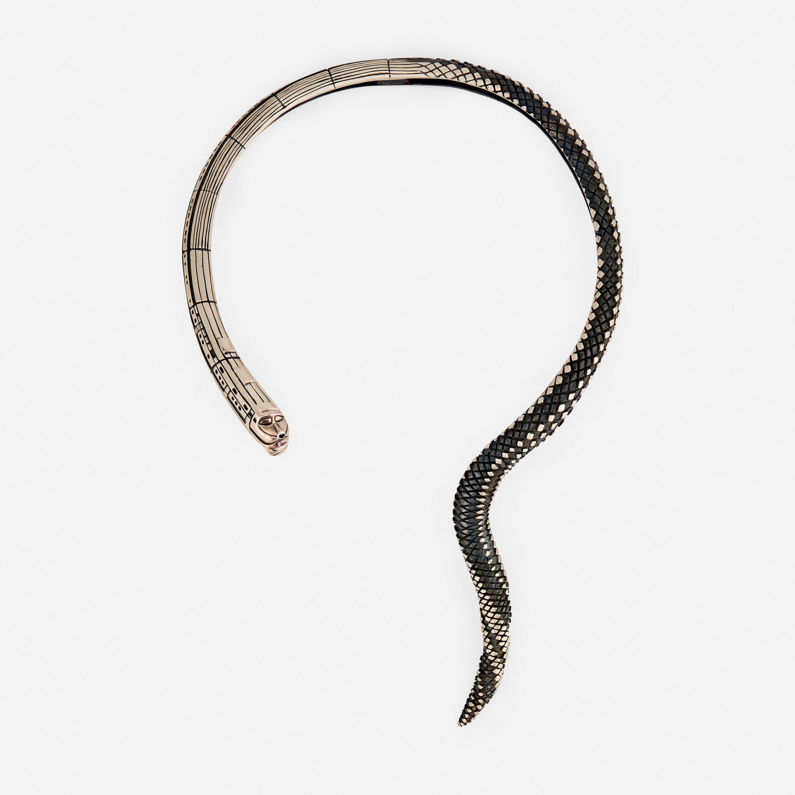 Alexis Smith, Sidewinder necklace (1 of 5)