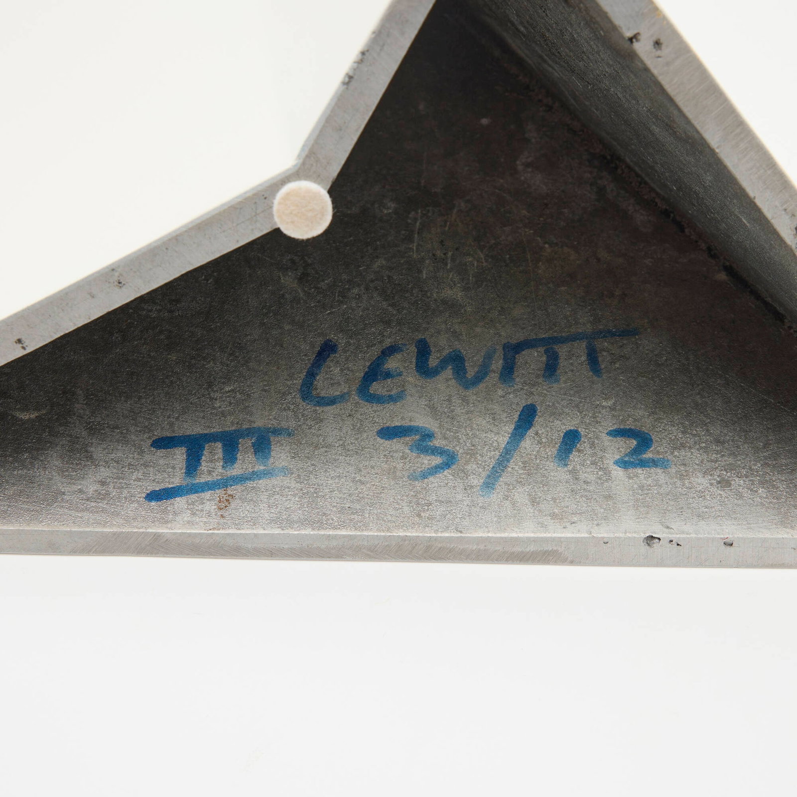 Sol LeWitt, Pyramid III - 5