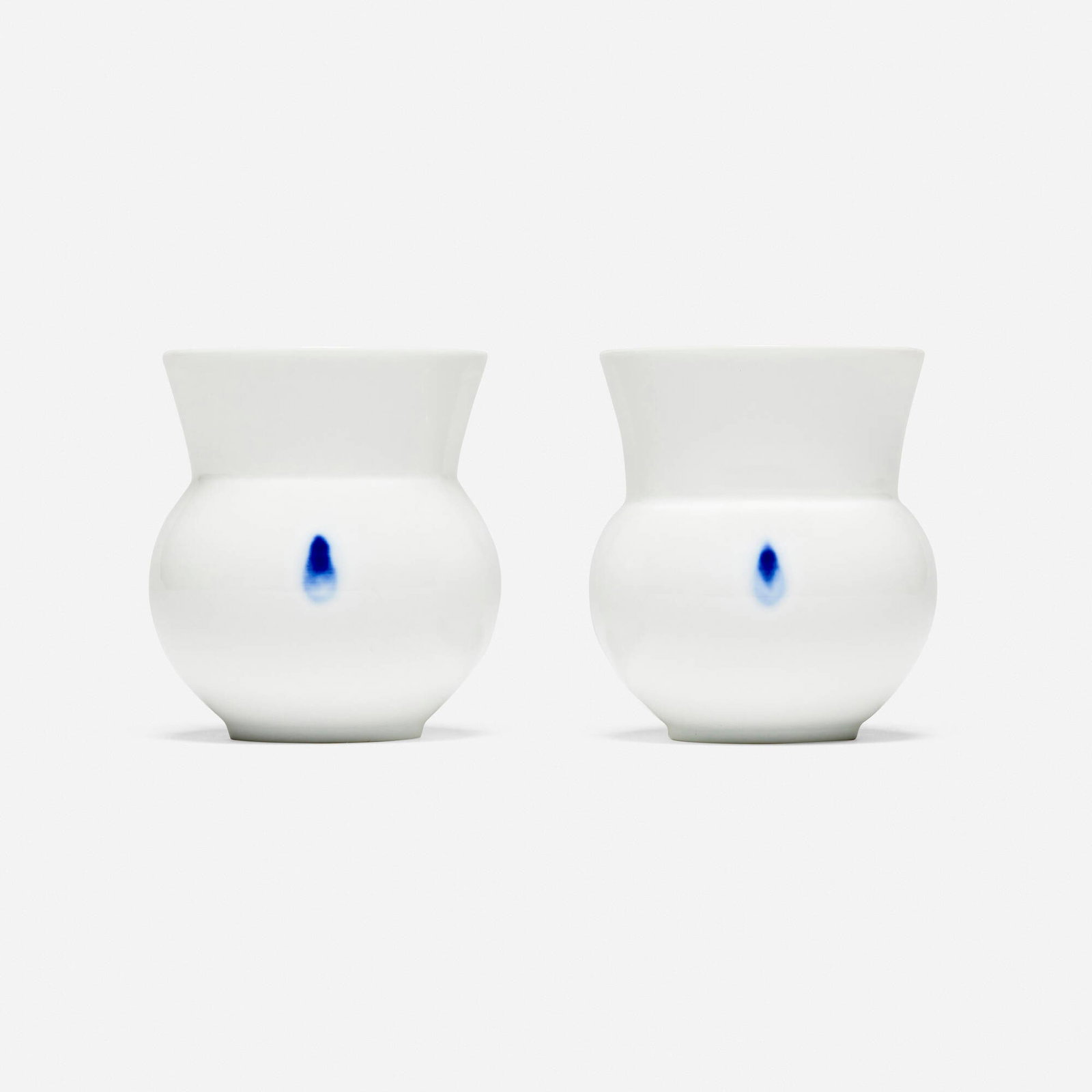 Young Sook Park, Cups, pair (1 of 5)