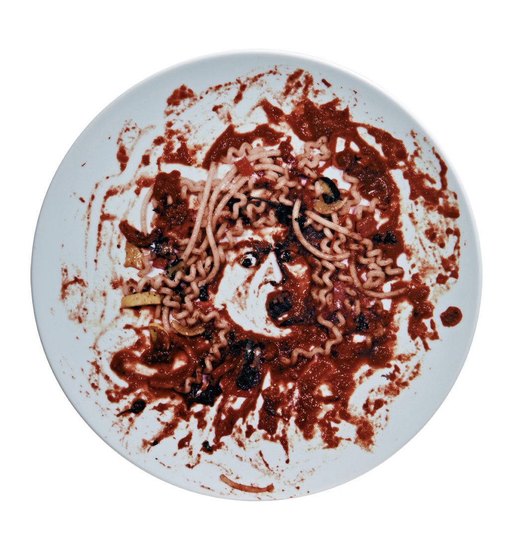 Vik Muniz, Untitled (Medusa plate): Vik Muniz Untitled (Medusa plate) 1999 Ceramic with printed image Published by the Peter Norton Christmas Project, Santa Monica 12.25" diameter Together with original packaging Estimate: $1000 - $1500