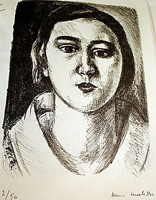 EXTREMELY RARE ORIGINAL LITHOGRAPH BY ARTIST HENRI: LITHOGRAPH IN THE MANNER OF HENRI MATISSE, BEARING THE SIGNATURE IN A LIMITED EDITION TITLED "TETE DE JEUNE FILL E AU COL ORGANDI", CIRCA 1923. Matisse’s discovery of his true profession came about 