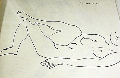 EXTREMELY RARE ORIGINAL LITHOGRAPH BY ARTIST HENRI: LITHOGRAPH IN THE MANNER OF HENRI MATISSE, BEARING THE SIGNATURE IN A LIMITED EDITION TITLED "ETUDE DE JAMBERS IV (DEMI-LUNE)", CIRCA 1925. Matisse’s discovery of his true profession came about in a