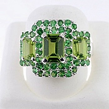 SILVER RING WITH PERIDOT AND TSAVORITE: Stone : PERIDOT Metal : SILVER Cts: 2.00 Finish : POLISHED shape : REC Gmwt: 6.50 color : GREEN size:7 Stone: TSAVORITE cts: 1.25