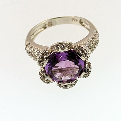 SILVER RING WITH AMETHYST AND WHITE ZIRCON: Stone : AMETHYST Metal : SILVER Cts: 3.00 Finish : POLISHED shape : OCT Gmwt: 5.00 color : ...