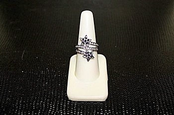 Beautiful White Gold over Silver Sapphire & Diamond: Beautiful White Gold over Silver Sapphire & Diamond Ring. Sapphire approx 2 cts & Diamonds approx 1.5 cts VS1 color G.
