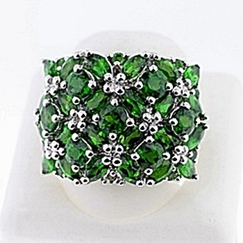 SILVER RING WITH CHROME DIOPSIDE AND WHITE TOPAZ: Stone : CHROME DIOPSIDE Metal : SILVER Cts: 5.00 Finish : POLISHED shape : RD & OVAL Gmwt: 12.50 color: GREEN Size: 7 Stone: WHITE TOPAZ Cts: 0.10