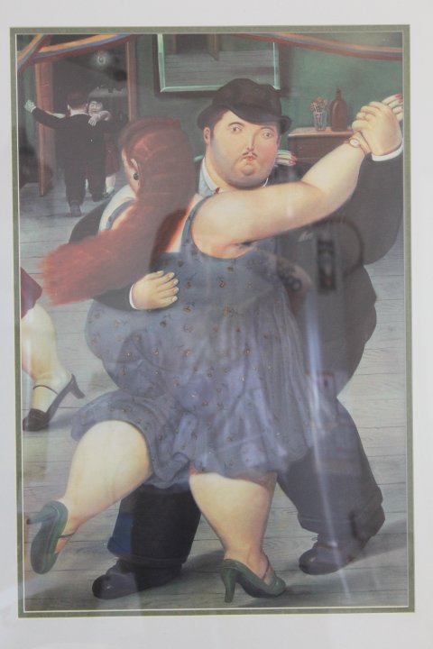 "THE DANCERS" BY FERNANDO BOTERO: "THE DANCERS" BY FERNANDO BOTERO, ORIGINAL LITHOGRAPH, ITEM SIZE: 24.5X33", THIS ITEM COMES FRAMED, THIS OFFER IS SPECIFIC TO THE ITEM. FRAMMING IS NORMALLY AN ADDITIONAL COST! IN THE MANNER OF FERNAN