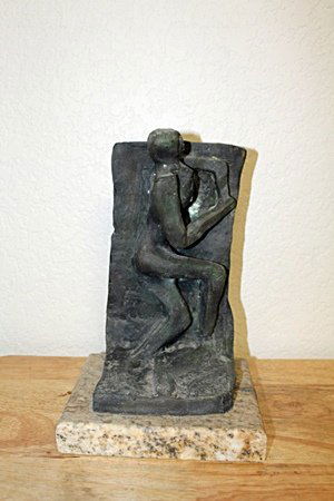 ORIGNAL BRONZE SCULPTURE AFTER ARTIST HENRY MOORE: ORIGNAL BRONZE SCULPTURE AFTER ARTIST HENRY MOORE, BASE: 7X6", 12" TALL, EDITION# 2/9