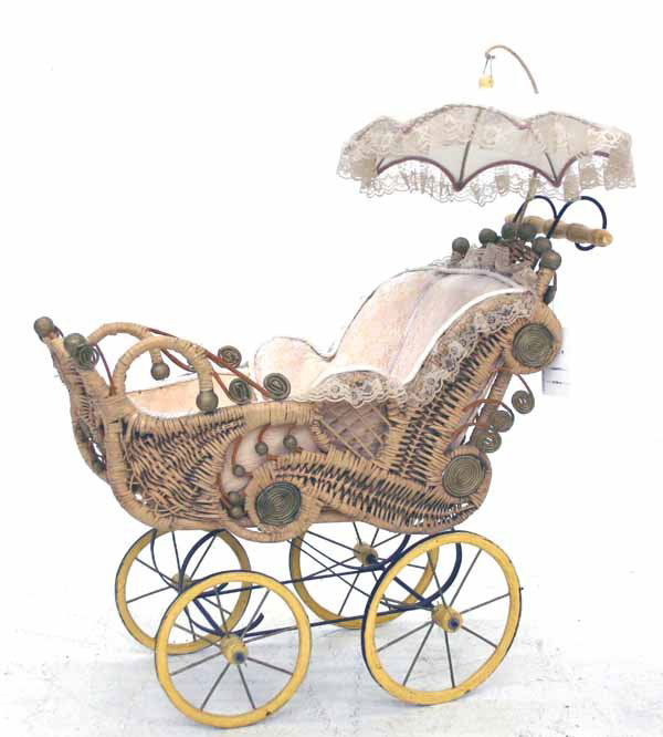 220 Ornate Victorian Style Baby Carriage