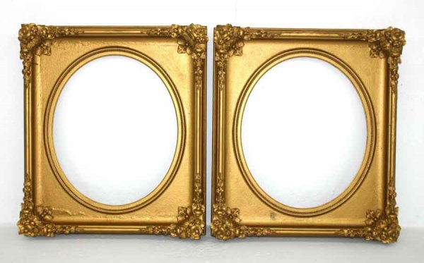 Pair of American Victorian Rococo Carved Gilt Wood: Pair of American Victorian Rococo Carved Gilt Wood Picture Frames. c 1870. 33"h x 29"w