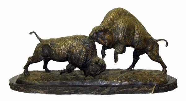 Antique Bronze Sculpture of Dualing Buffalo on Mar