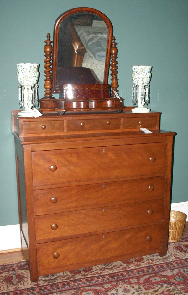 American Victorian Maple Chest of Drawers. Circa 18 - 2