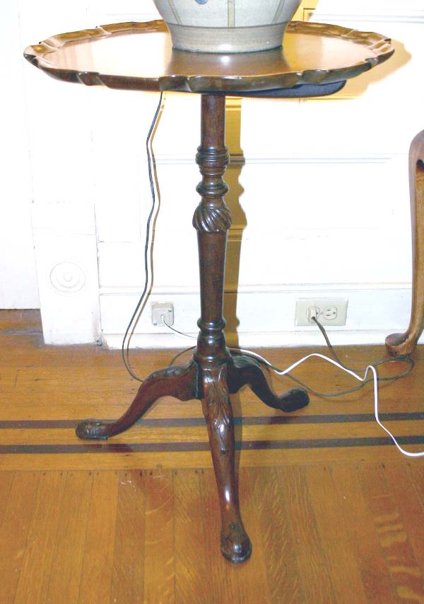 18th C. Pie Crust Mahogany Candle Stand: 18th C. Pie Crust Mahogany Candle Stand. 27.75"h x 20"d
