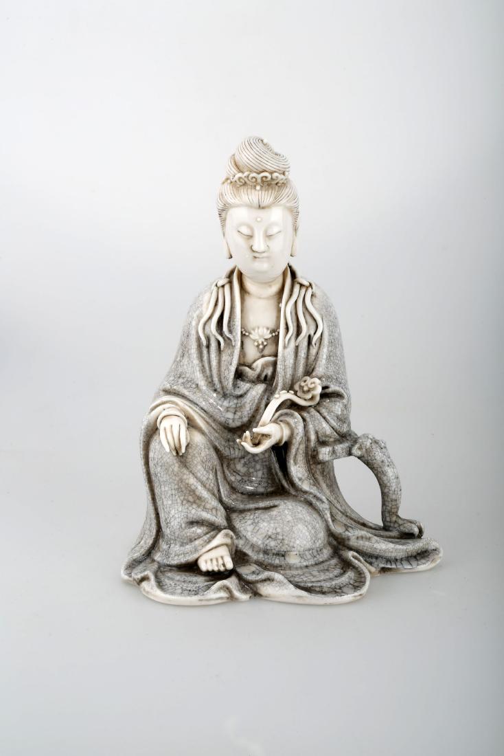 A BLANC DE CRACKED GLAZE PORCELAIN GUANYIN STATUE.C229. (1 of 10)