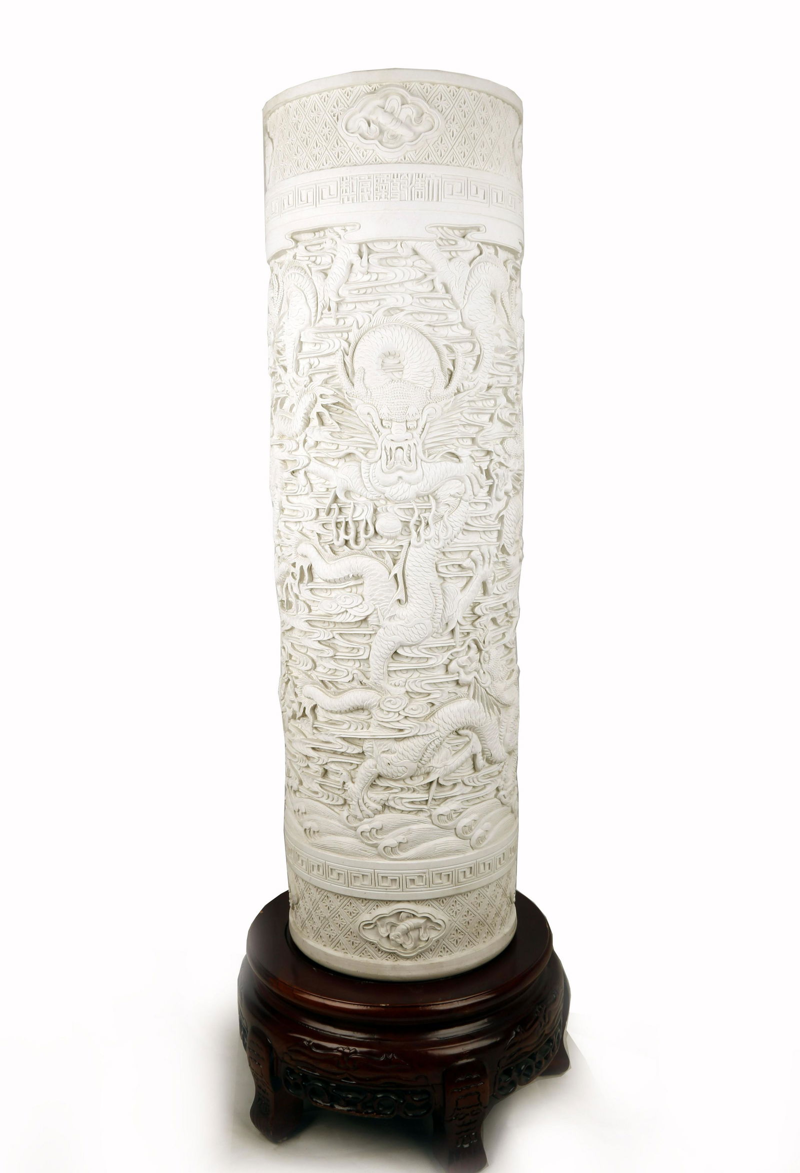 A LARGE  PORCELAIN BODY POT CARVED WITH DOUBLE DRAGONS. (1 of 9)