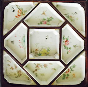 A FAMILLE ROSE PORCELAIN MEET TRAY.C292. (1 of 7)
