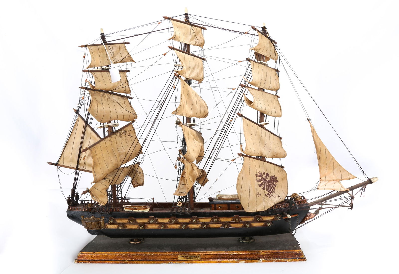 A WOODEN SHIP MODEL OF SPANISH FRIGATTA ESPANOLA.Z032.: A WOODEN SHIP MODEL OF SPANISH FRIGATTA ESPANOLA.Z032. A Wooden Ship Model of Spanish FRIGATTA ESPANOLA: Double Decked 34 Gun Frigate in the Style of 1780. Fully Rigged with Sails. Very Good Condition