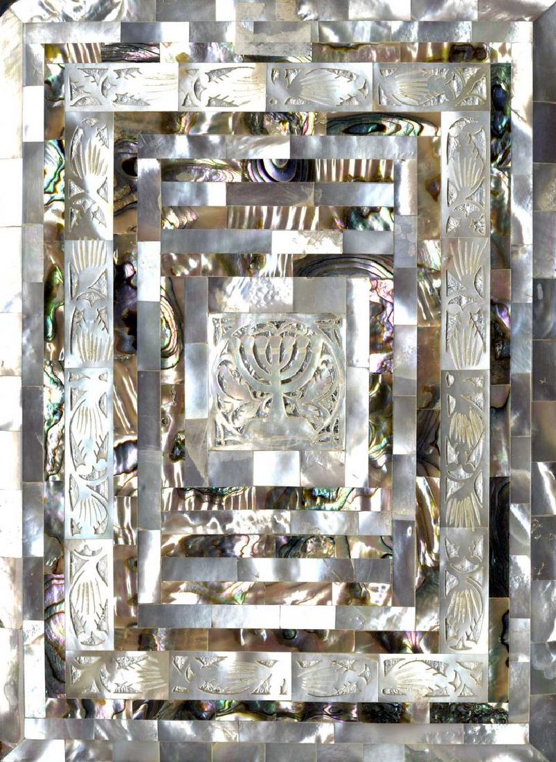 Arthur Szyk - Haggada shel Pesach. Magnificent binding: Haggada shel Pesach written and illustrated by Arthur Szyk, published by Masada and Alumot, Jerusalem 1966. Magnificent binding made with mother of pearl in white and shades of brown and purple. The b