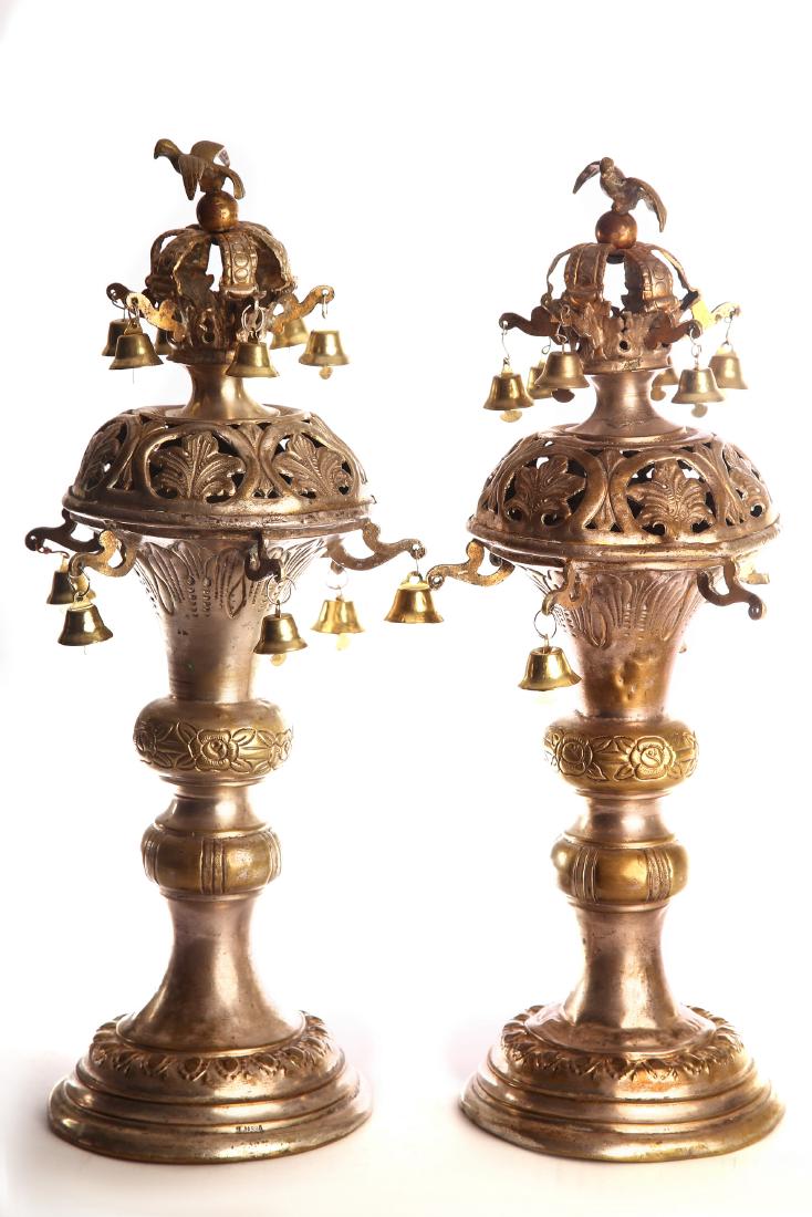 Pair of Torah Scroll finials, copper. Vienna, start of (1 of 1)