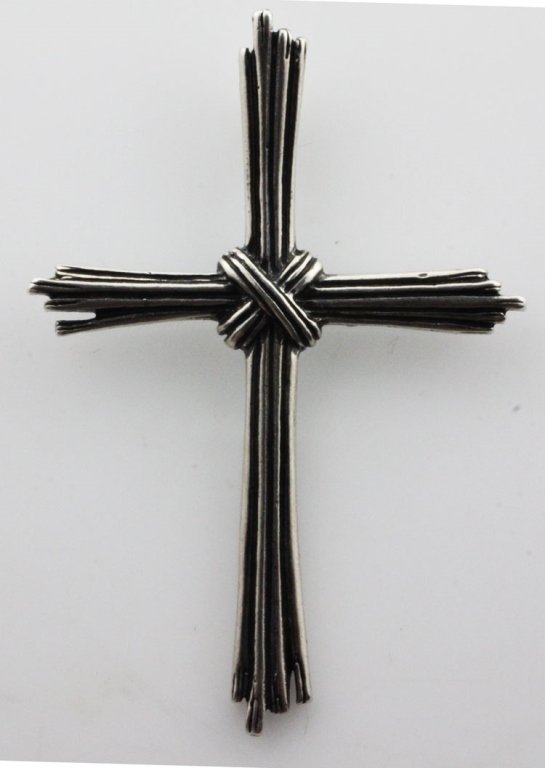 Designer Sterling Silver Cross: Est $150 - $200 Sterling 6.44 grams. Measures 2.25" x 1.5 " wide. Designers mark "SC". Good condition
