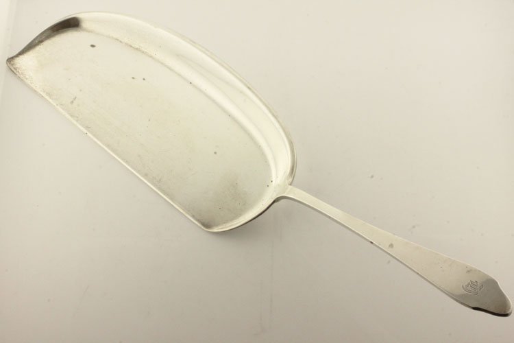 Tiffany Silver Clinton Pattern Crumber: EST $200-$300 Tiffany & Co., New York, New York, designed 1912. Marks: TIFFANY & CO., STERLING, M. 12 7/8" long. 6.70 troy ounces. The crumber in the Clinton pattern, monogrammed to the front of the t