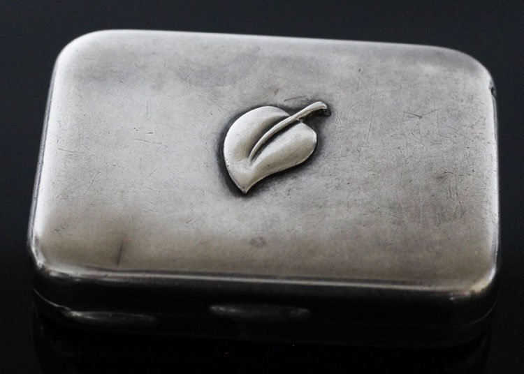 Blackinton Silver and Silver Gilt Box: Est $ 30 - 50 Blackinton Silver and Silver Gilt Box • made by R. Blackinton & Co. of North Attleboro, MA circa 1930 • bears the marks: R, B (with sword), CO, STERLING, 2566 • 2" in length and we
