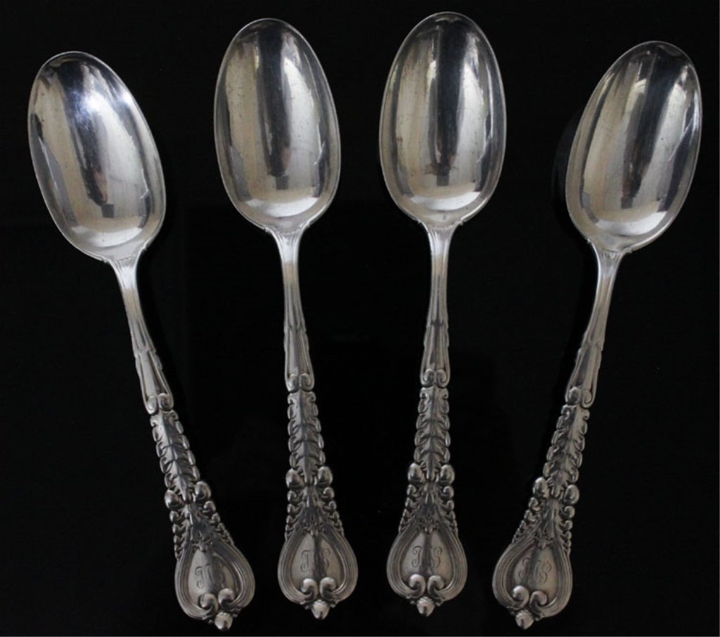 4 Tiffany & Co. Silver Florentine Tablespoons: Est $ 200 - 300 4 Tiffany & Co. Silver Florentine Tablespoons • made by Tiffany & Co of New York, NY and was designed in 1900 • bears the marks: TIFFANY & CO, STERLING, PAT 1900, M • 7" in lengt