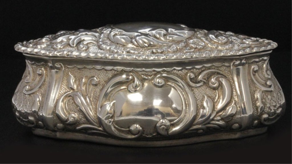 Robert Chandler Edwardian Silver Box: Est $ 50 - 80 Robert Chandler Edwardian Silver Box • made by Robert Chandler of London, England circa 1910 • bears the marks: (lion passant), (leopard's head), RC, (date letter effaced), 10 • 3 