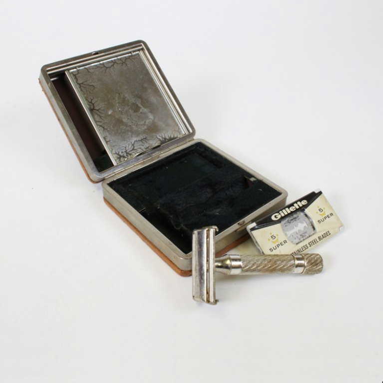 Vintage Gillette Executive Razor Case
