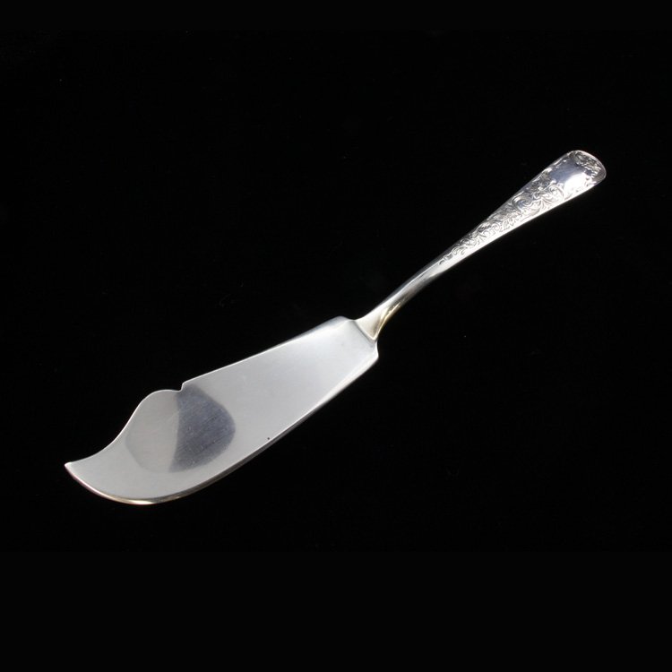 S. Kirk & Son Old Maryland Master Butter Knife: Est $ 60-120 Sterling S. Kirk & Son master butter knife with the 1850 Old Maryland pattern. The butter knife measures 7 1/4" long x 1" at the widest point and weighs 1.3 ozt.