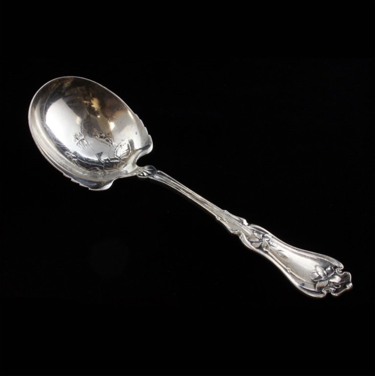Whiting Sterling Violet Preserve Spoon: Est $ 60-100 Sterling preserve spoon made by Whiting with the1905 Violet pattern designed by Charles Osborne. The reverse of the handle is monogrammed in an etched design the letter M. The spoon measu