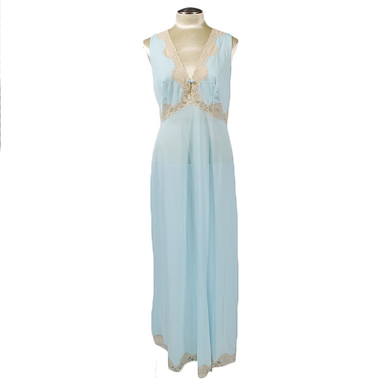 1970s Emilio Pucci Blue Nightgown: Est. $35 - 65 1970s Emilio Ppucci blue nightgown. 1st Label: Emilio Pucci for Form fit Rogers Blue Nightgown. 2nd label: Created in Italy, Pucci to form fit. Made in USA, M 12-14. Good condition- poly