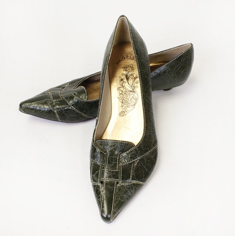 Matisse Dark Green Flats: Est. $ 100 - 200 Dark green flats made in Brazil by Matisse.Size 10, 1/2" tall heel.