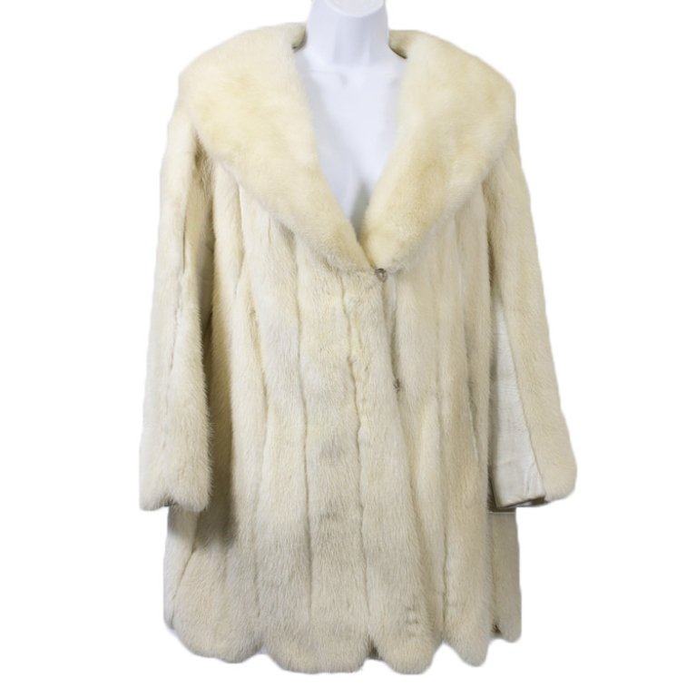 Koslow Off Custom Made White Mink Stroller: Est. $ 200 - 300 Koslow Off Custom Made White Mink Stroller. Koslow Off White Mink Stroller. Custom Made. Lining has stains. Wearable but would also make great crafters fur. Bust 40, Waist 45, Shoulde